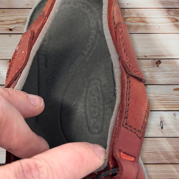 Keen Sandals Red/Black Size 5 - Picture 7 of 9